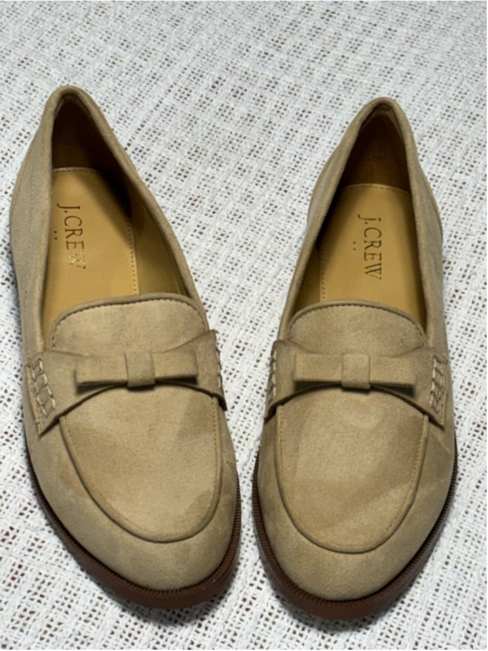 J. Crew Beige Khaiki Neutral Minimalist Faux Suede Loafers w/Bows Size 7.5 - Picture 2 of 8